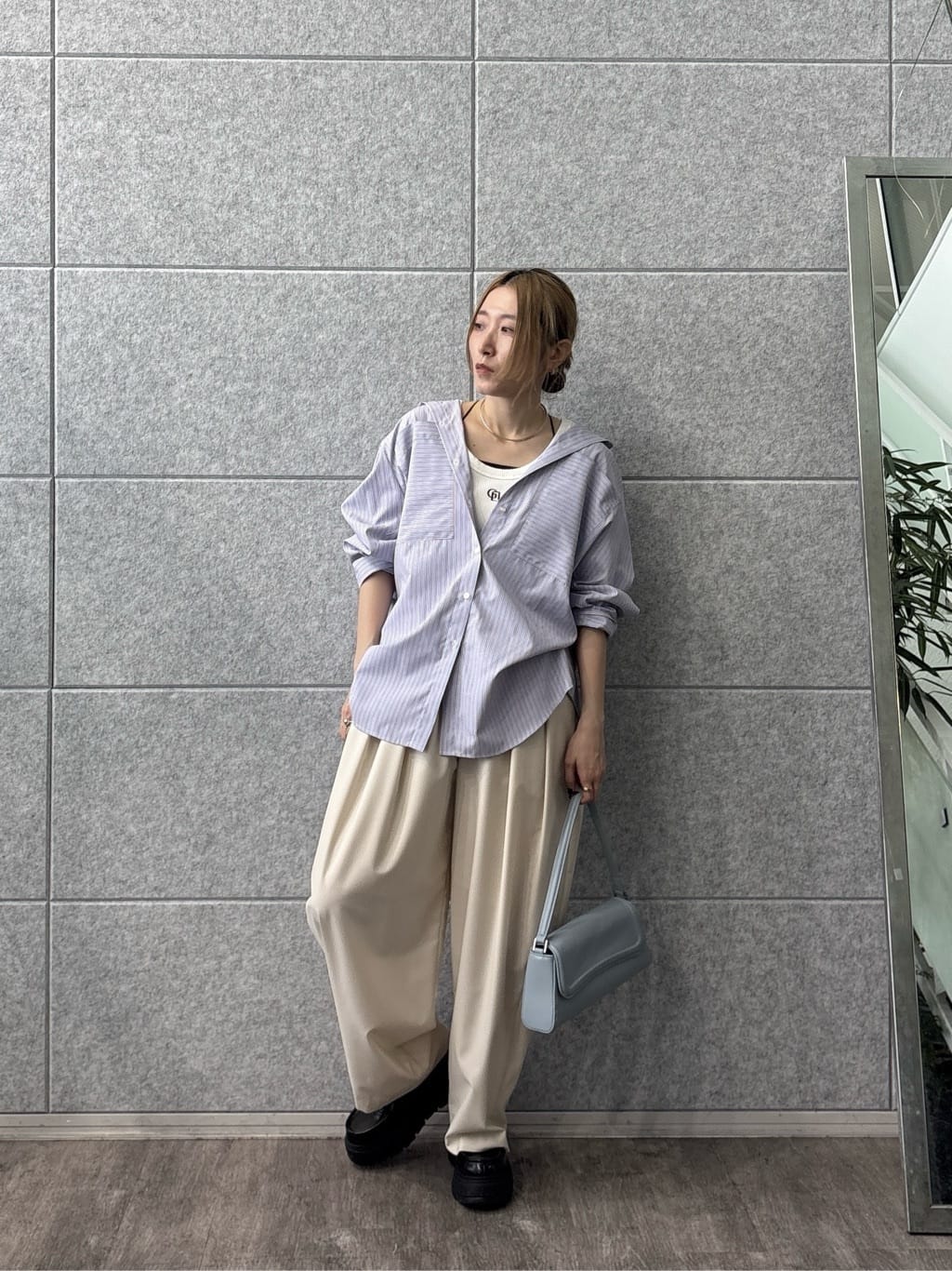 kotakiさんの「INDIVI｜Timeless｜ビッグポケットフォルムシャツ【接触冷感】」を使ったコーディネート