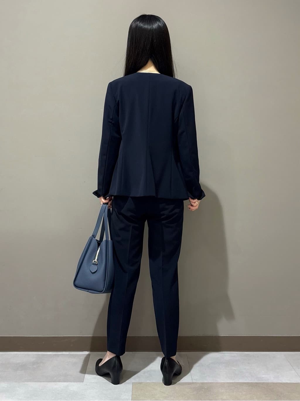 KEIKOさんの「INDIVI｜【通勤スーツ／洗える】ストレッチカラーレスジャケット」を使ったコーディネート