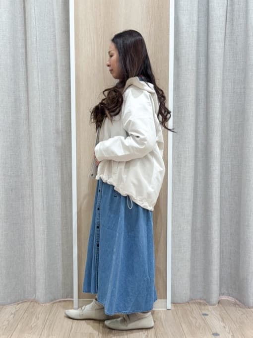 sachiさんの「grove｜【撥水】きれいめに着こなせるマウンテンパーカ」を使ったコーディネート