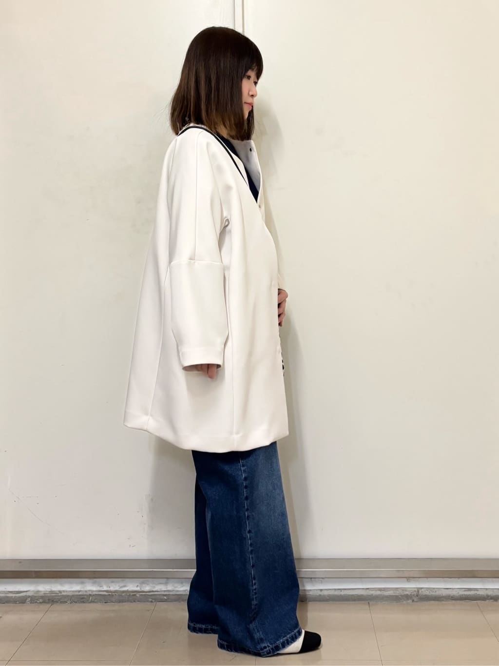 やまさんの「OPAQUE.CLIP｜フォルムスリーブミドルコート【洗濯機OK】」を使ったコーディネート