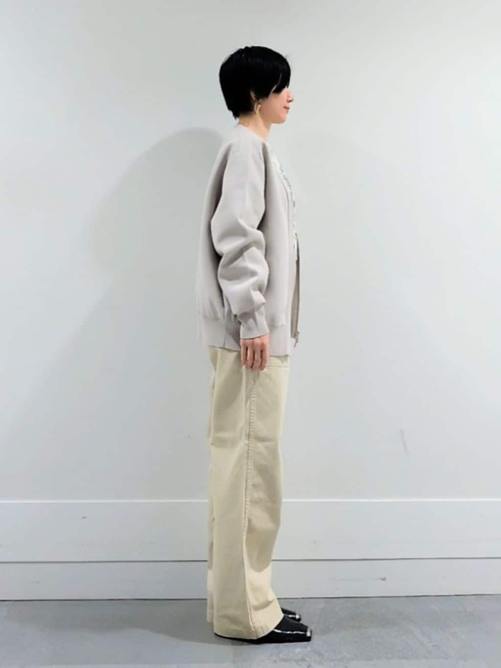 ミズタさんの「UNTITLED｜◆【軽羽織り/セットアップ可】ジップアップニットカーディガン」を使ったコーディネート