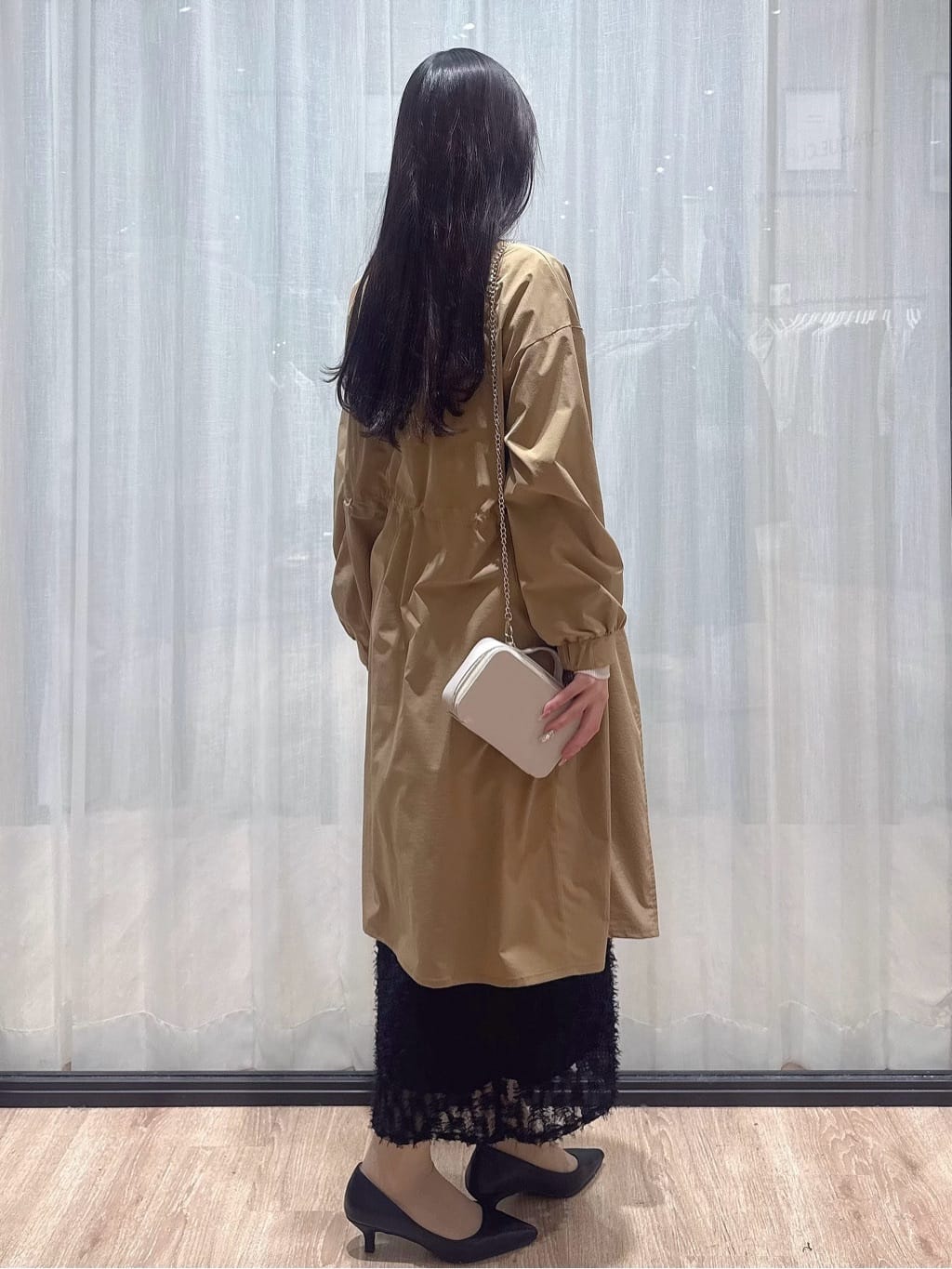 ぞうげさんの「OPAQUE.CLIP｜ヴィンテージクロスノーカラーロングコート【洗濯機OK／ストレッチ／イージーアイロン】」を使ったコーディネート