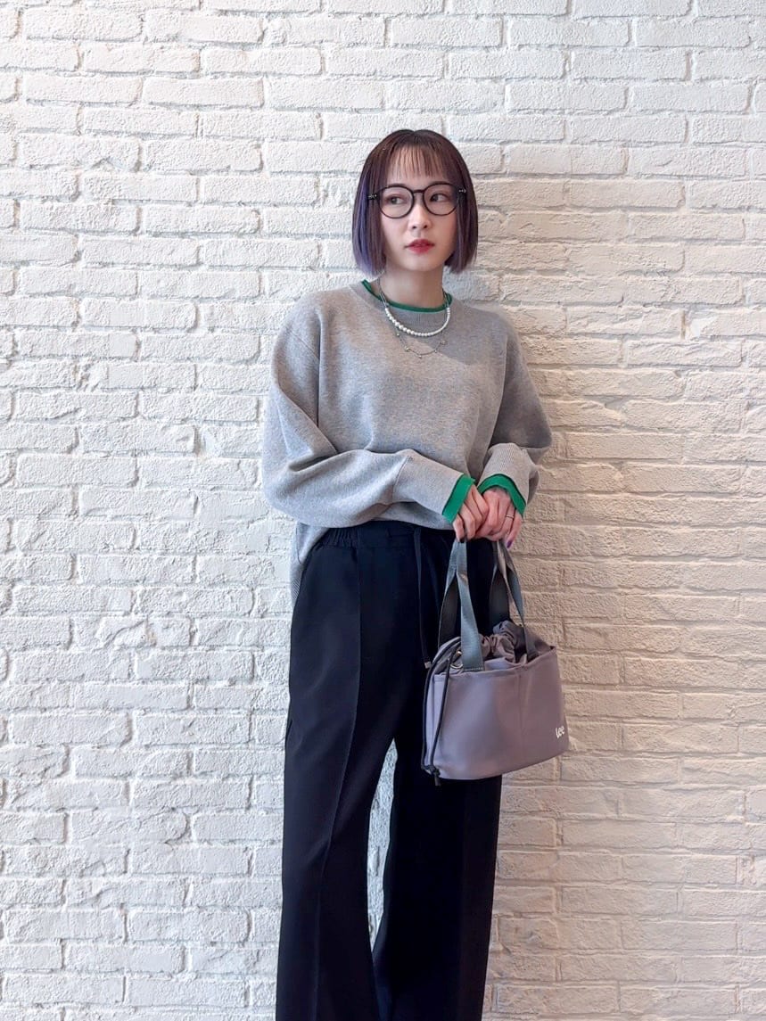𝐜𝐡𝐢𝐤𝐚さんの「SHOO･LA･RUE｜【Lee別注／撥水】巾着ショルダーバッグ」を使ったコーディネート