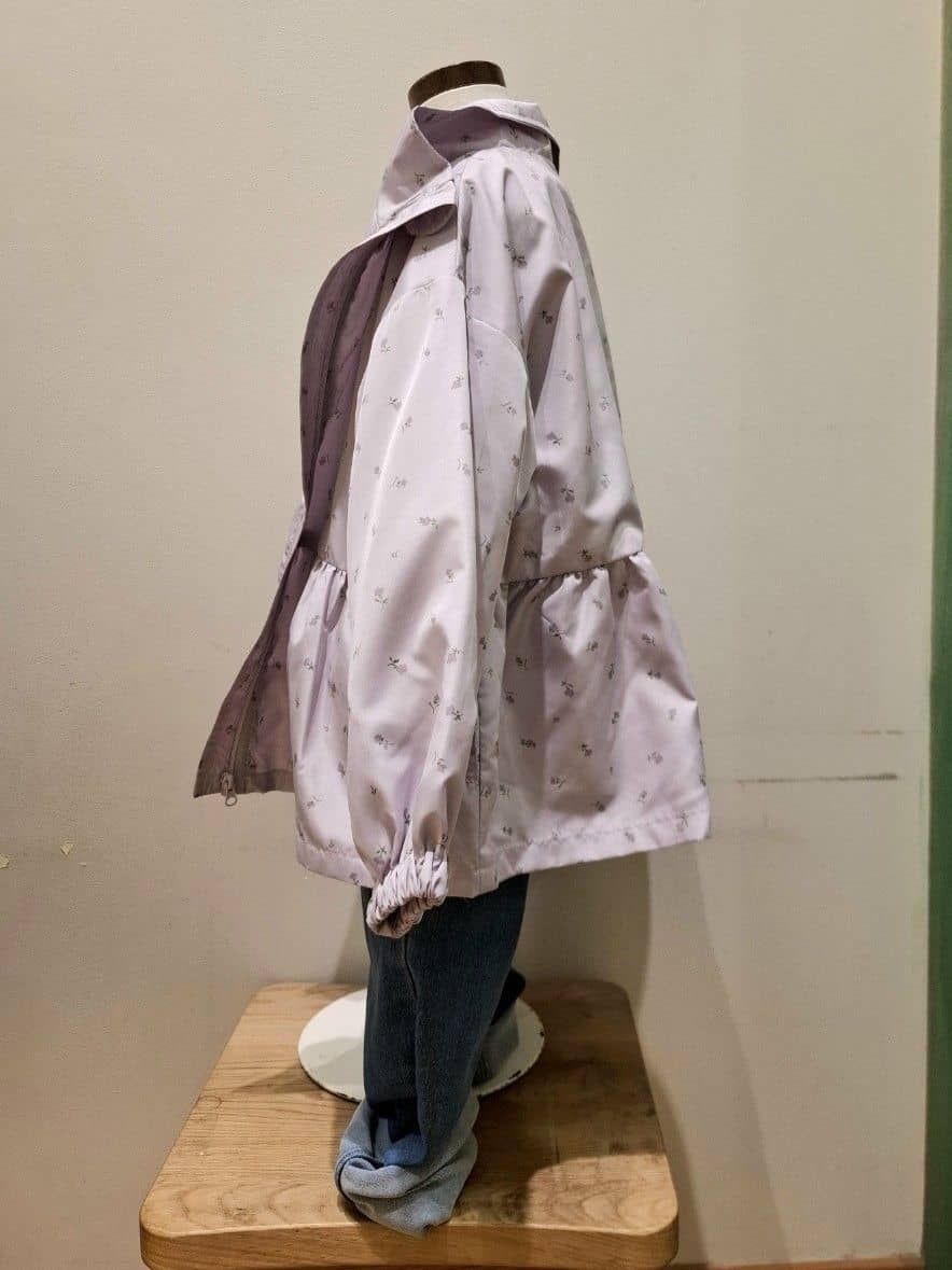 haruさんの「SHOO･LA･RUE｜【100-150cm/選べる2柄】プリントアソート裾ラウンドロンT」を使ったコーディネート
