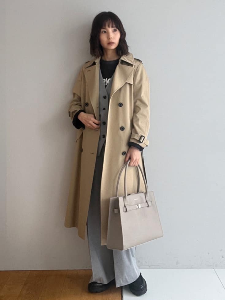 misaさんの「DRESSTERIOR｜◆【撥水/透湿素材】コットンギャバジントレンチコート」を使ったコーディネート