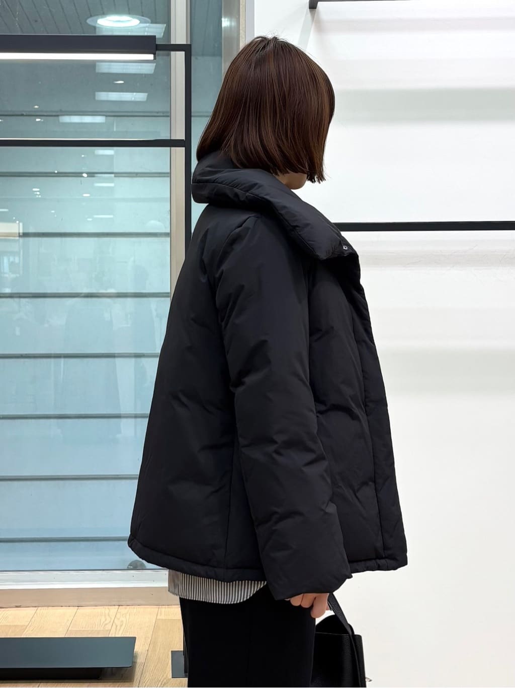 asamiさんの「INDIVI｜【褒められパンツ／ウール混】ウォームウール ワイドパンツ」を使ったコーディネート