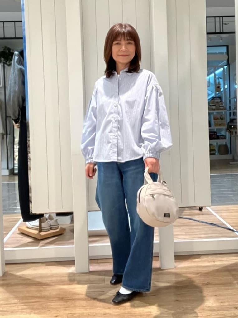 Fujitaさんの「Dessin｜【洗える】バルーンスリーブバンドカラーシャツ」を使ったコーディネート
