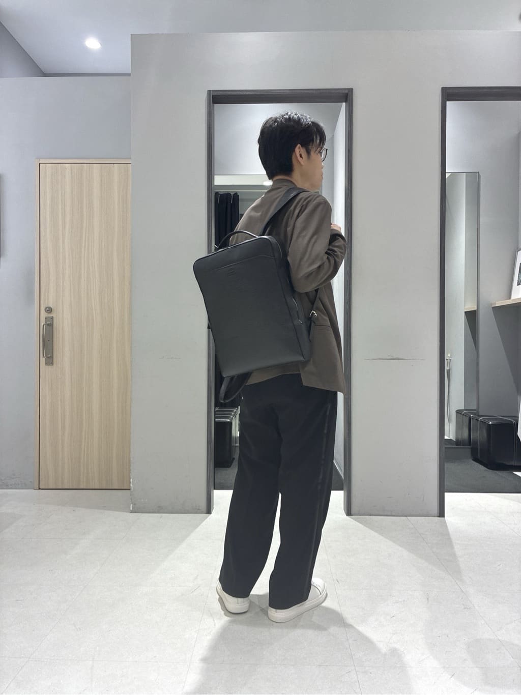 わいずみさんの「TAKEO KIKUCHI｜【ON／OFF兼用】CARREMANファブリック ノーカラージャケット」を使ったコーディネート