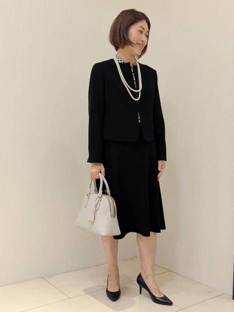 u-macoさんの「UNTITLED｜【アレンジ自在】ロングパール調ネックレス」を使ったコーディネート