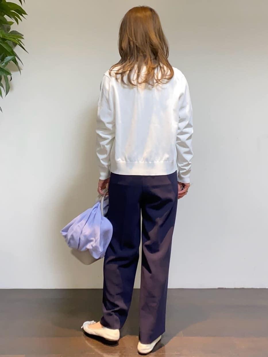 tomoさんの「UNTITLED｜◆【アンサンブル可/洗える】クルーネックニットカーディガン」を使ったコーディネート