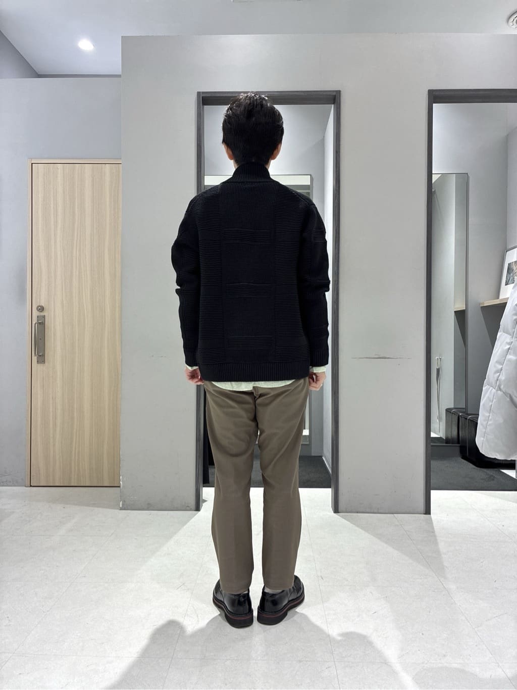 わいずみさんの「TAKEO KIKUCHI｜畦編みチェック ニットカーディガン」を使ったコーディネート