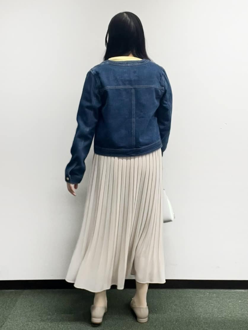 Hitomiさんの「index｜ミニマルノーカラーデニムジャケット【洗濯機OK】」を使ったコーディネート
