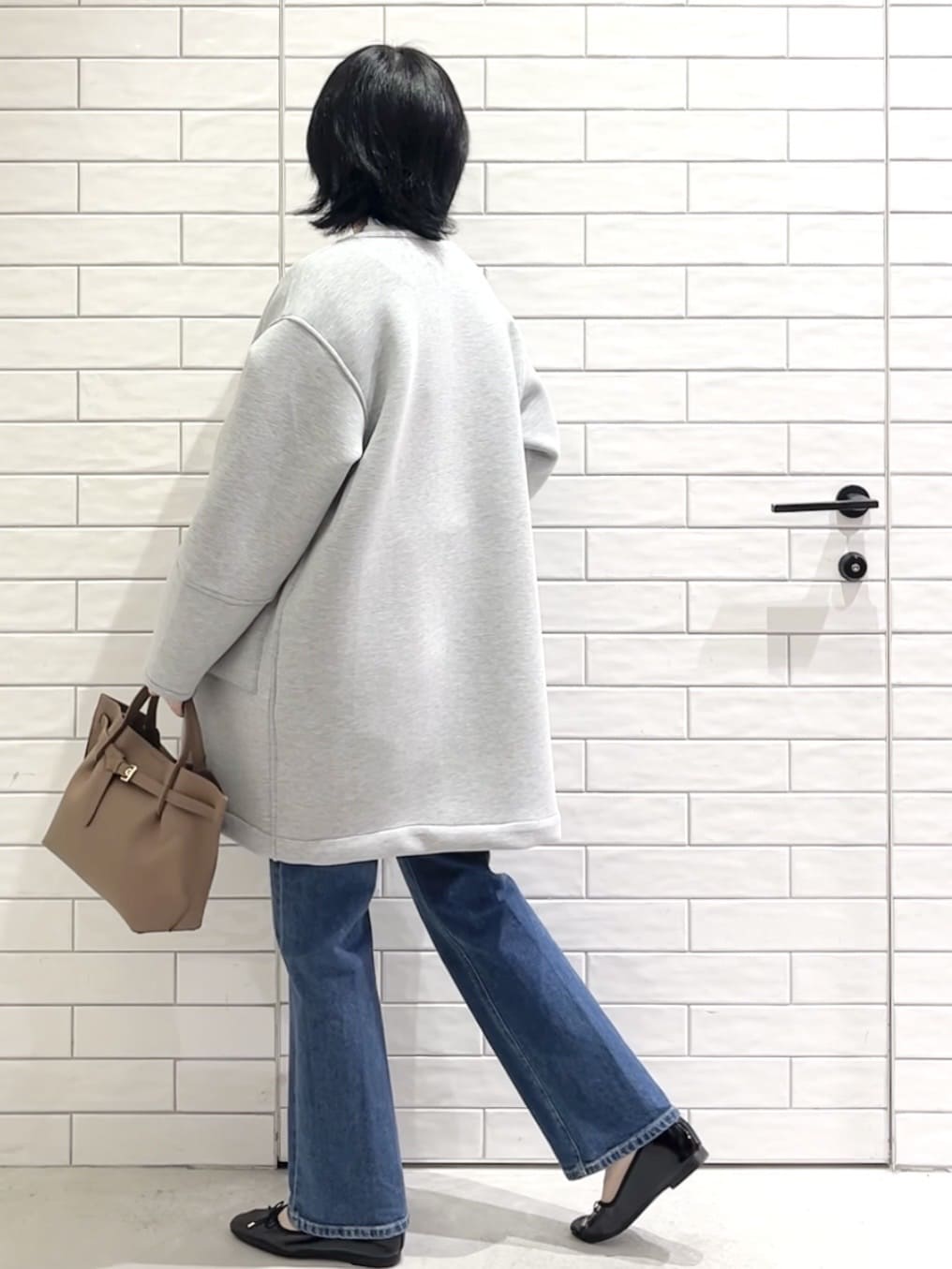 しおりさんの「OPAQUE.CLIP｜リバーシブル配色ノーカラーコート【洗濯機OK】」を使ったコーディネート