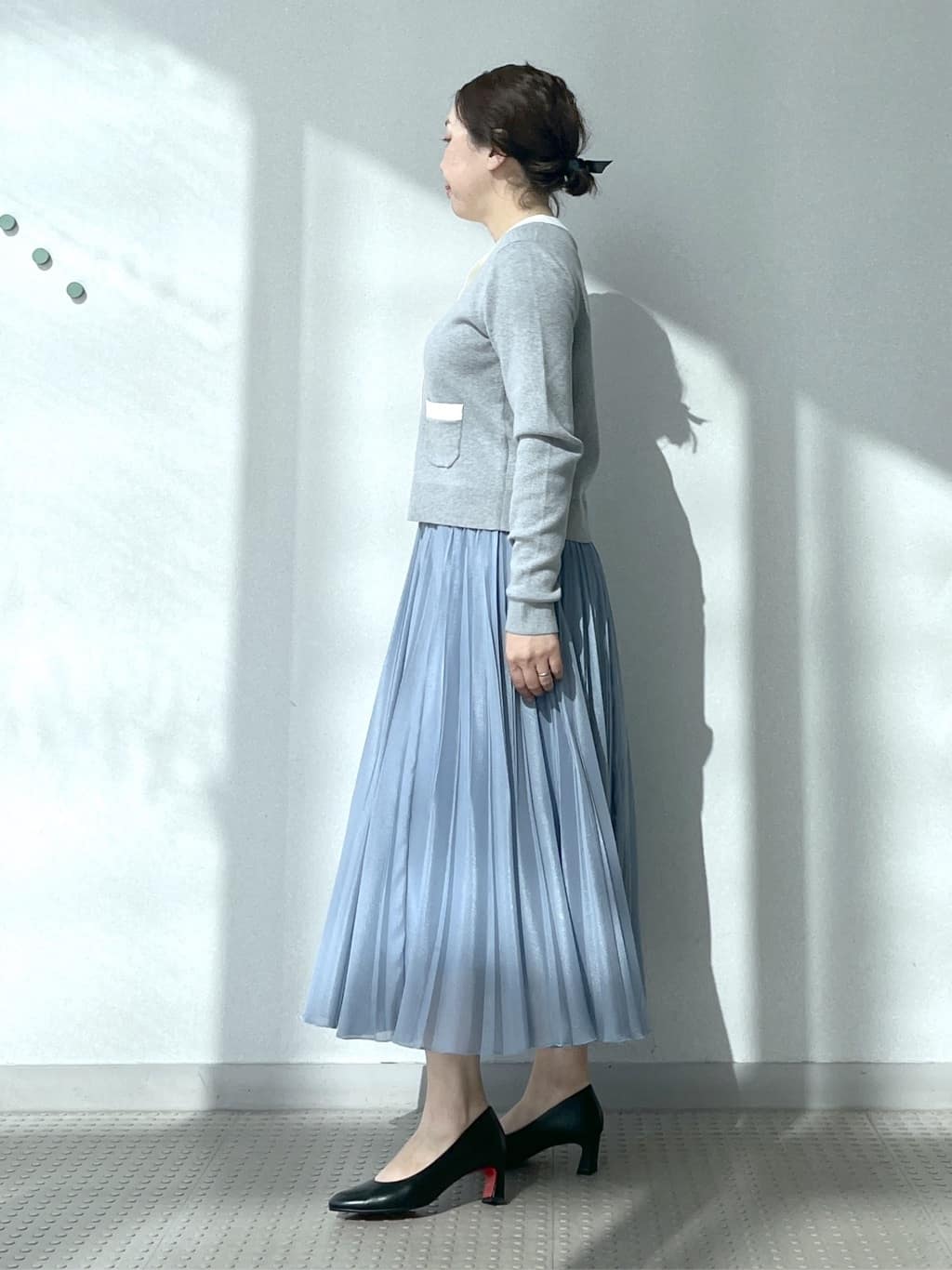 Soeさんの「DRESSTERIOR｜◆ウォッシャブル コットンカシミヤ コンビカーデ」を使ったコーディネート