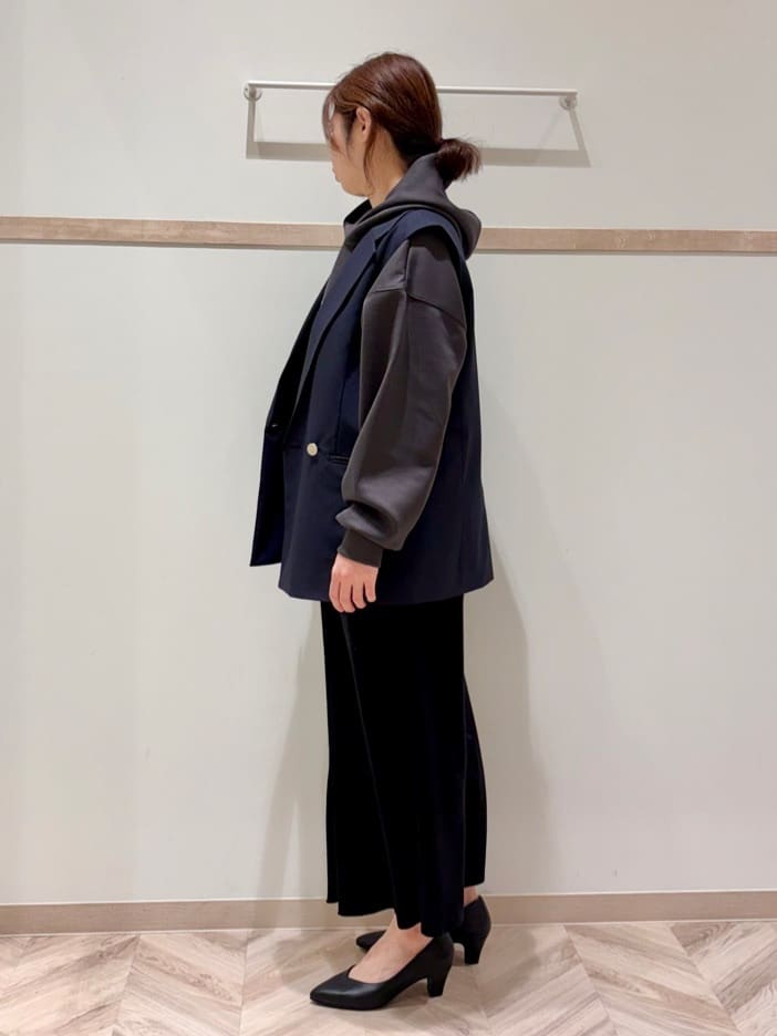 c_h_i_k_aさんの「SHOO･LA･RUE｜【セットアップ可/S-LL/洗濯機可】サッと羽織ってこなれ見え ダブルブレストジレ」を使ったコーディネート