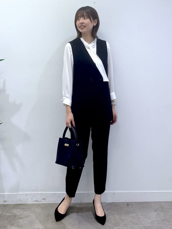 yukaさんの「UNTITLED｜◆【通勤/インナーブラウス】幾何柄ボウタイブラウス」を使ったコーディネート
