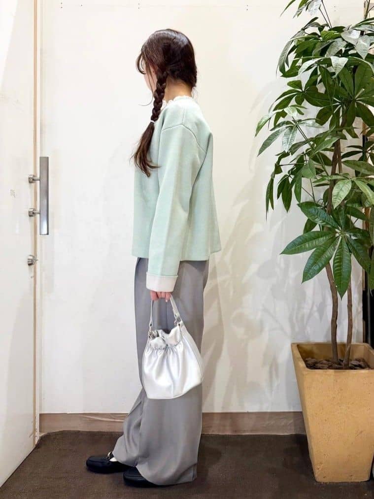 AYUMIさんの「SHOO･LA･RUE｜【洗濯機可/S-LL】品良くきまる 配色カーディガン」を使ったコーディネート