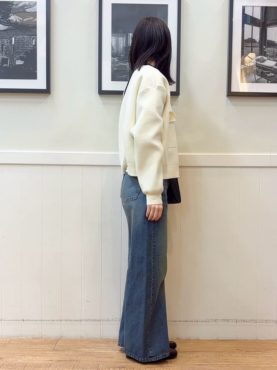 えぬさんの「SHOO･LA･RUE｜【2点セット/洗濯機可】時短でコーデが決まる ジャンドレ+リブインナー」を使ったコーディネート