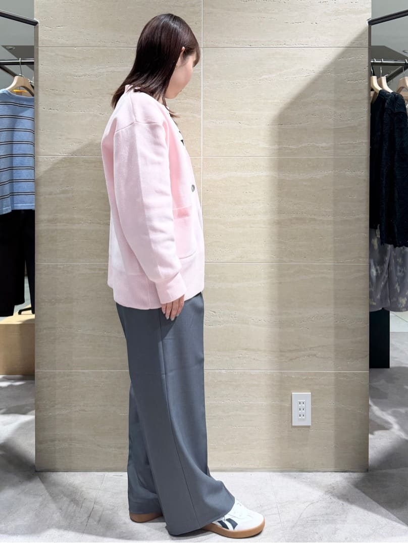 Natsukiさんの「OPAQUE.CLIP｜リラクシーロゴプリントTシャツ【洗濯機OK】」を使ったコーディネート