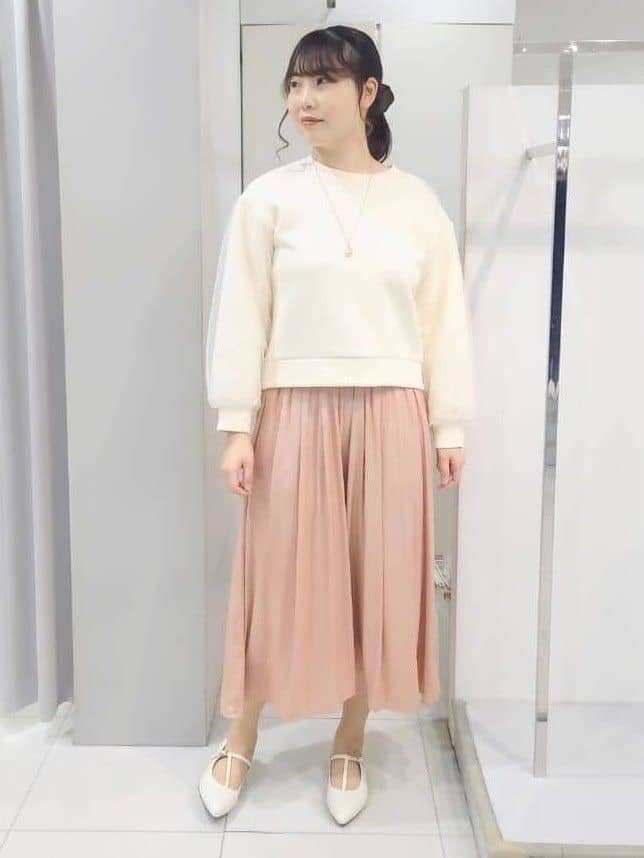 AZUSAさんの「Reflect｜チュールレイヤードスリーブプルオーバー」を使ったコーディネート