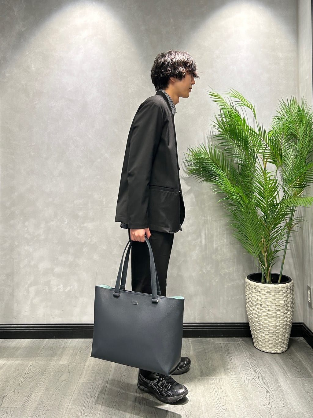 ruiさんの「TAKEO KIKUCHI｜【ON／OFF兼用】CARREMANファブリック ノーカラージャケット」を使ったコーディネート