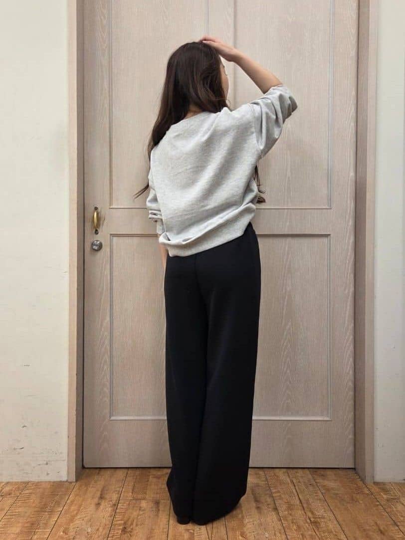 masamiさんの「SHOO･LA･RUE｜【S-LL】カジュアルすぎない大人のフォト刺繍裏毛スウェット」を使ったコーディネート