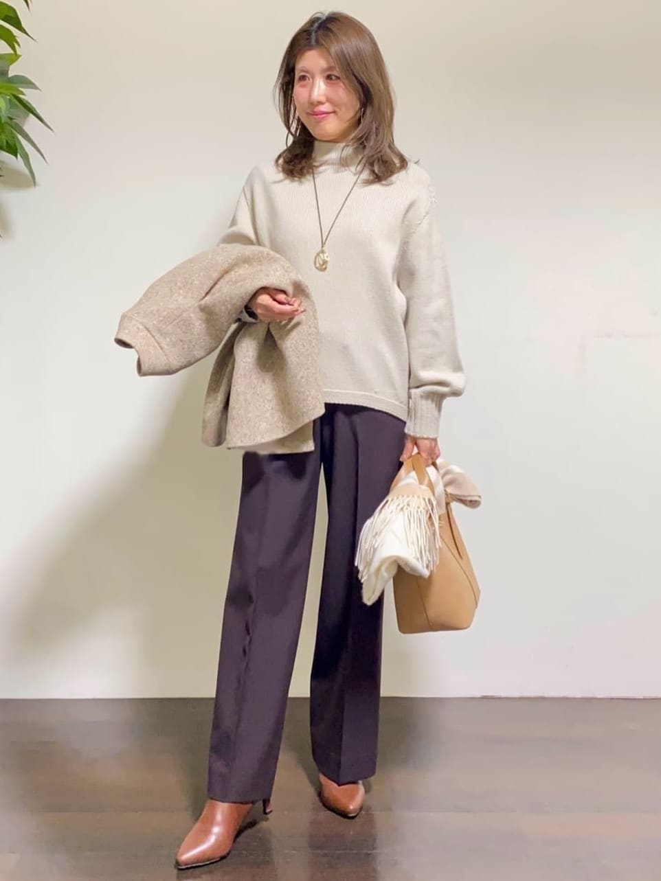 tomoさんの「UNTITLED｜【洗える】スポンディッシュ ボトルネックニット」を使ったコーディネート