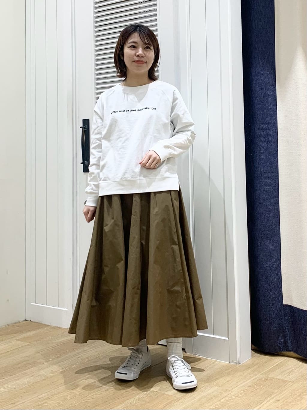 IMARIさんの「Dessin｜【洗える】ラグラン切り替えミニロゴカットソー」を使ったコーディネート