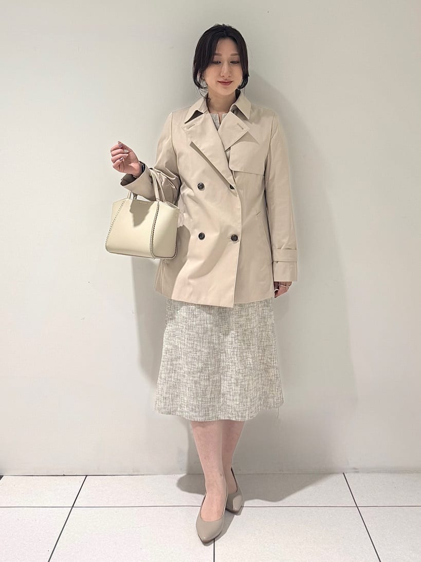 そんさんの「INDIVI｜【花粉付着防止／撥水／UVケア】名品トレンチコート」を使ったコーディネート
