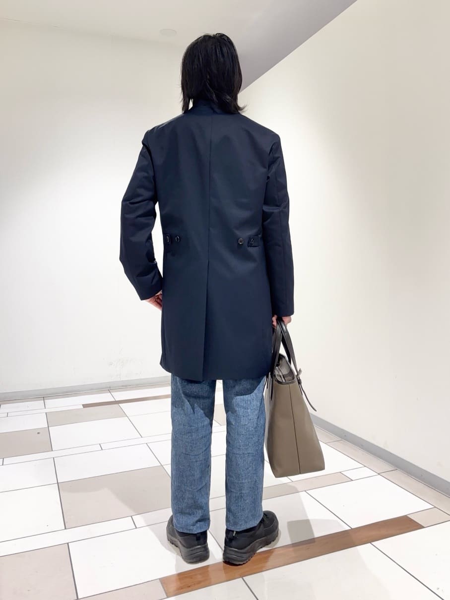 及川さんの「TAKEO KIKUCHI｜撥水ツイル スタンドカラー コート」を使ったコーディネート