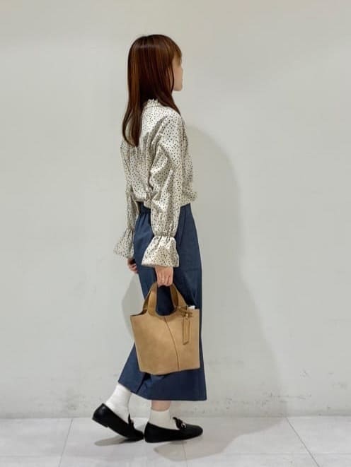 kyokaさんの「UNTITLED｜【洗える/後ろウエストゴム】オックスアイラインスカート」を使ったコーディネート