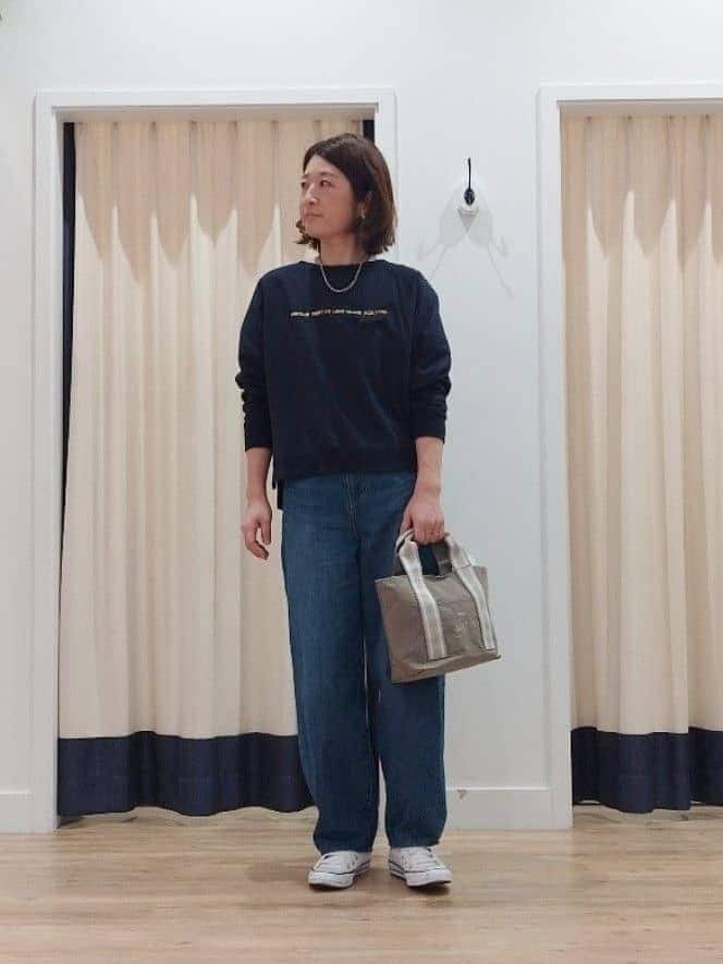 HIROさんの「Dessin｜【洗える】ラグラン切り替えミニロゴカットソー」を使ったコーディネート