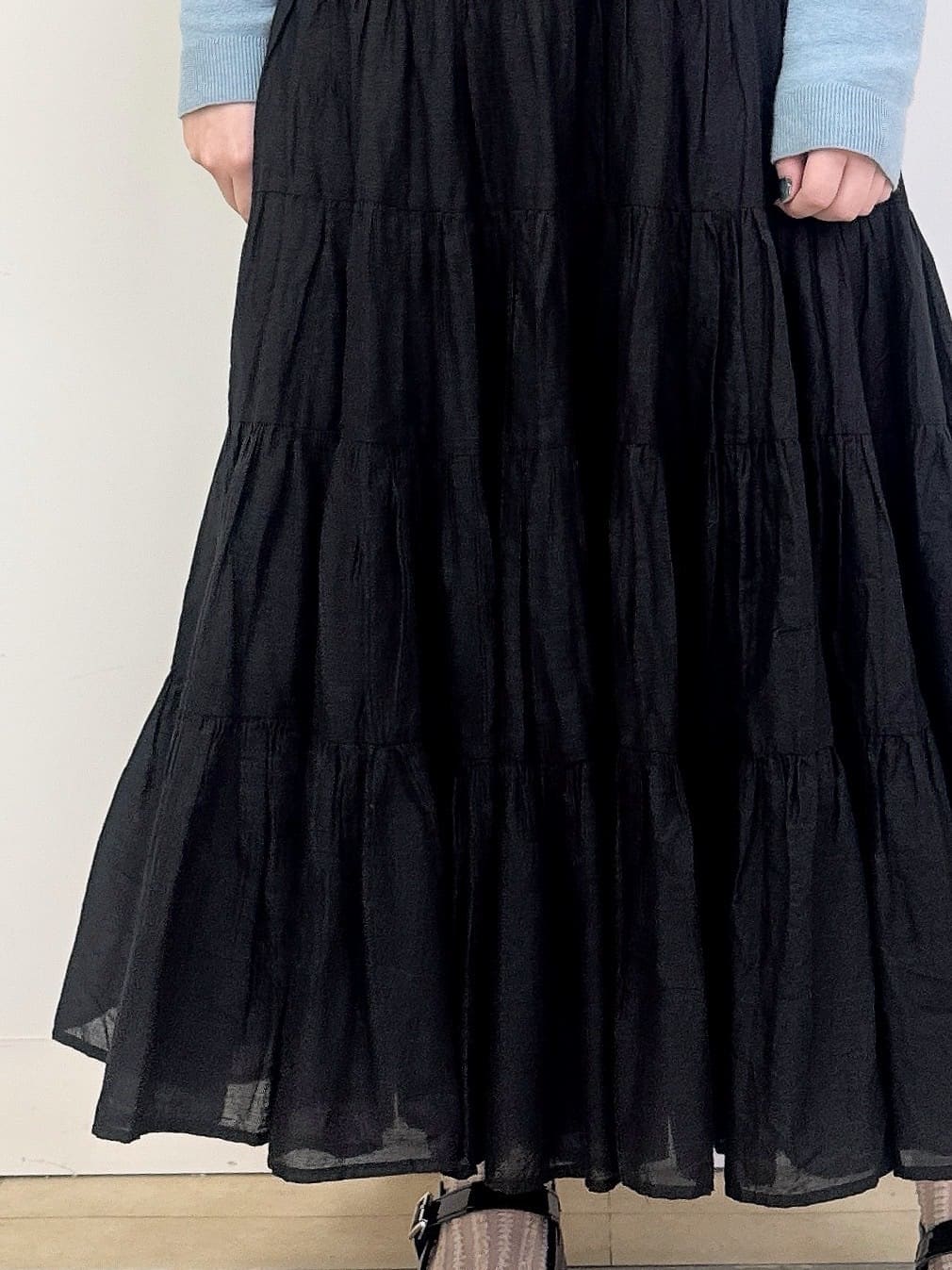 なかもとあきさんの「DRESSTERIOR｜◆ウォッシャブルコットンカシミヤカーディガン」を使ったコーディネート