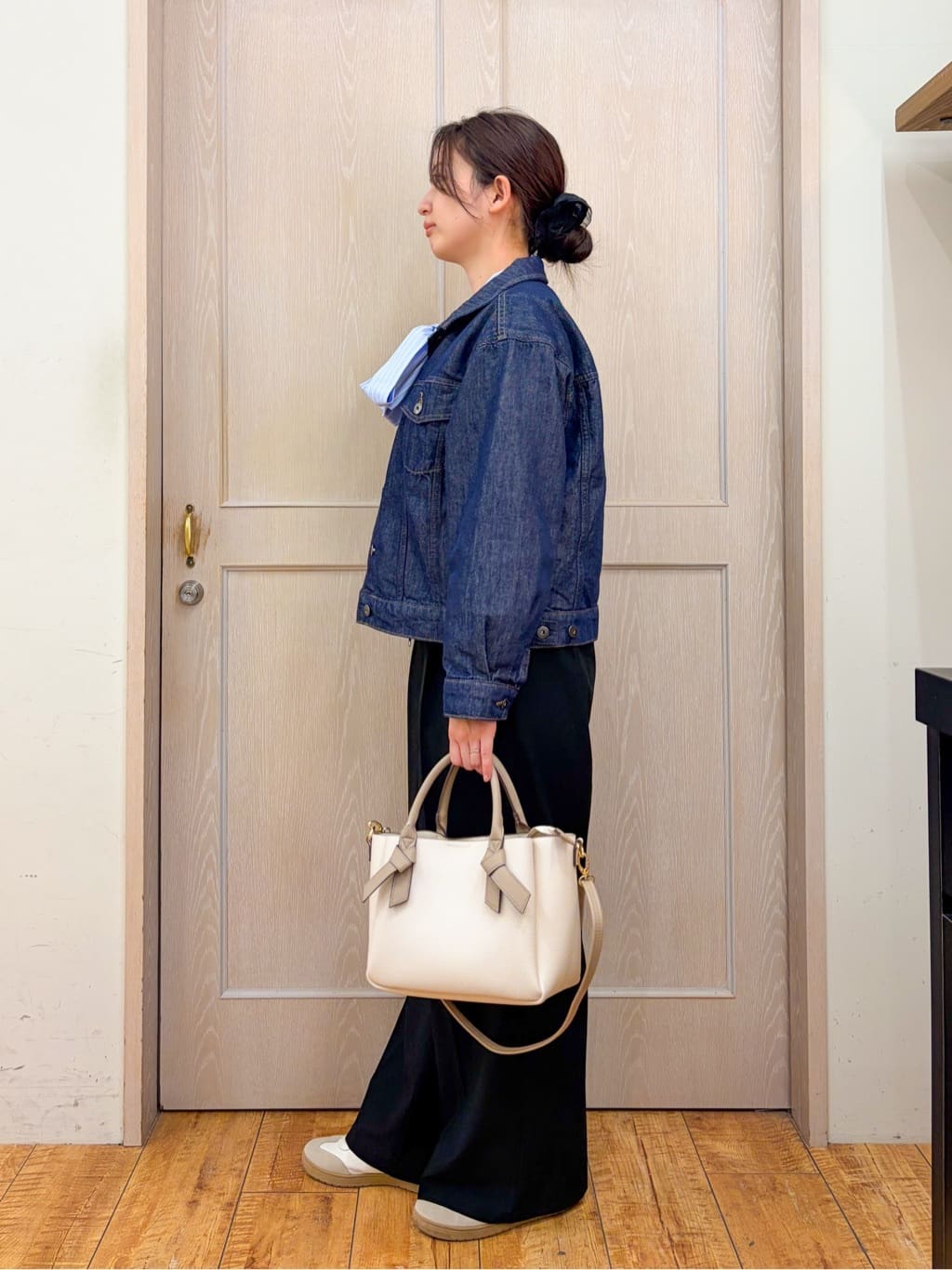 Nakaさんの「SHOO･LA･RUE｜【SHOO・LA・RUE DENIM】羽織るだけでこなれる　オーバーサイズデニムジャケット」を使ったコーディネート