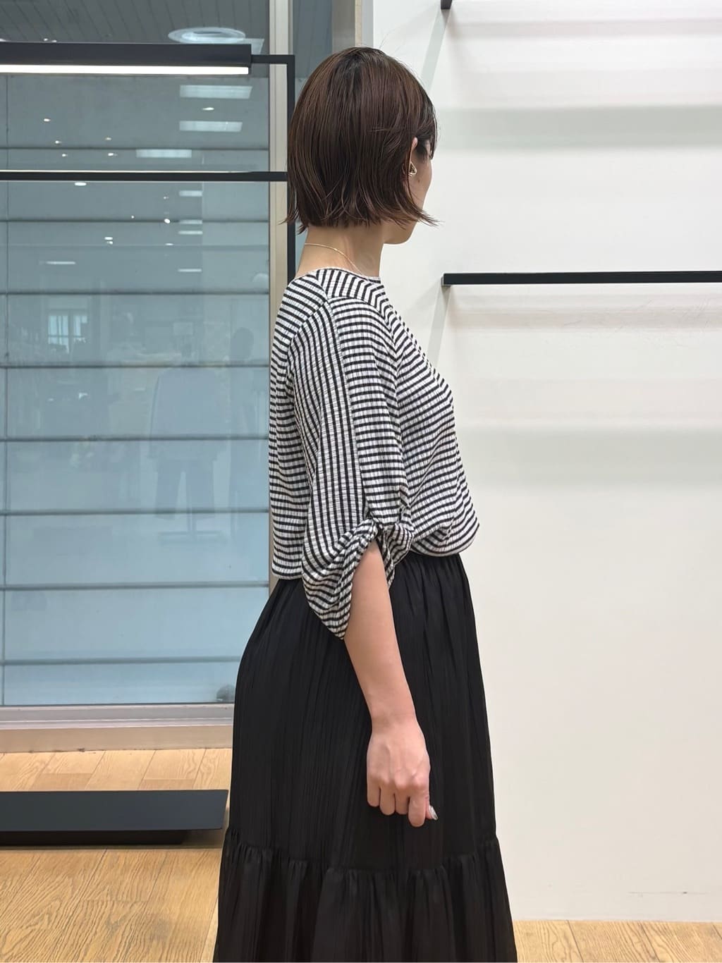 asamiさんの「INDIVI｜【UVケア／吸汗速乾】凹凸素材ねじり袖トップス」を使ったコーディネート