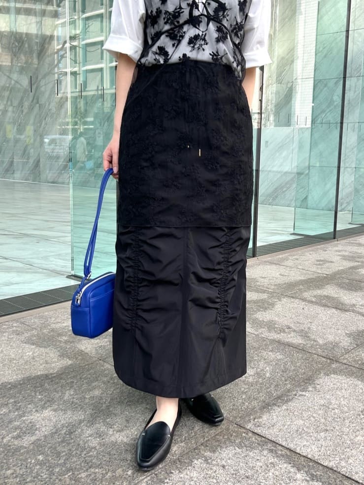 RINAさんの「OPAQUE.CLIP｜シアー刺繍チュニックブラウス【洗濯機OK】」を使ったコーディネート