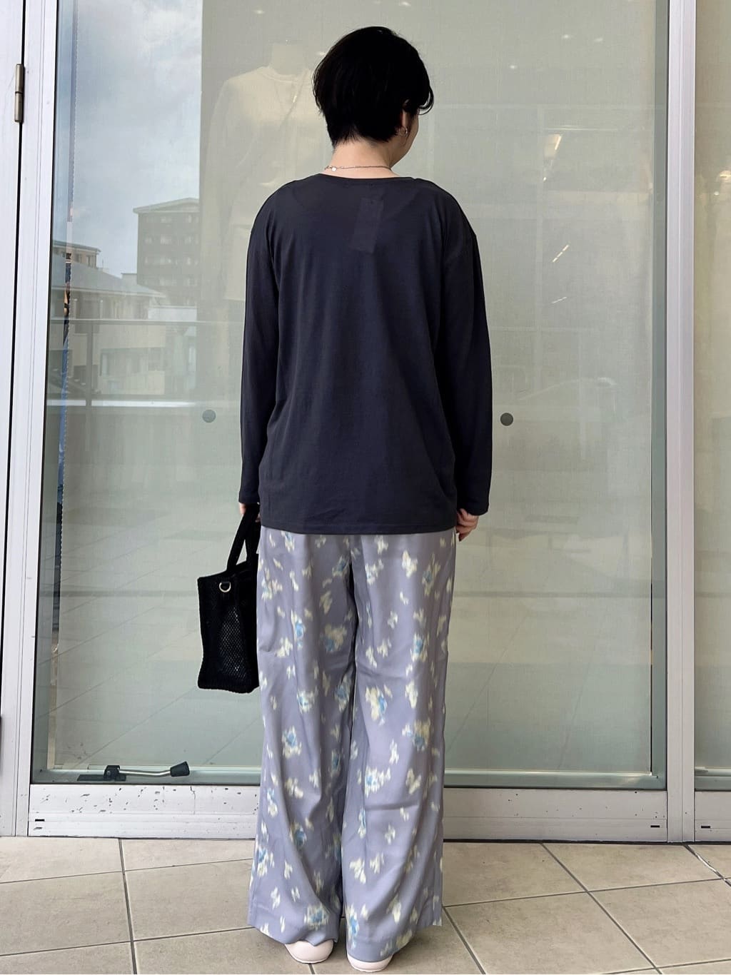 yo-koさんの「OPAQUE.CLIP｜シアースリットカットソー【洗濯機OK】」を使ったコーディネート
