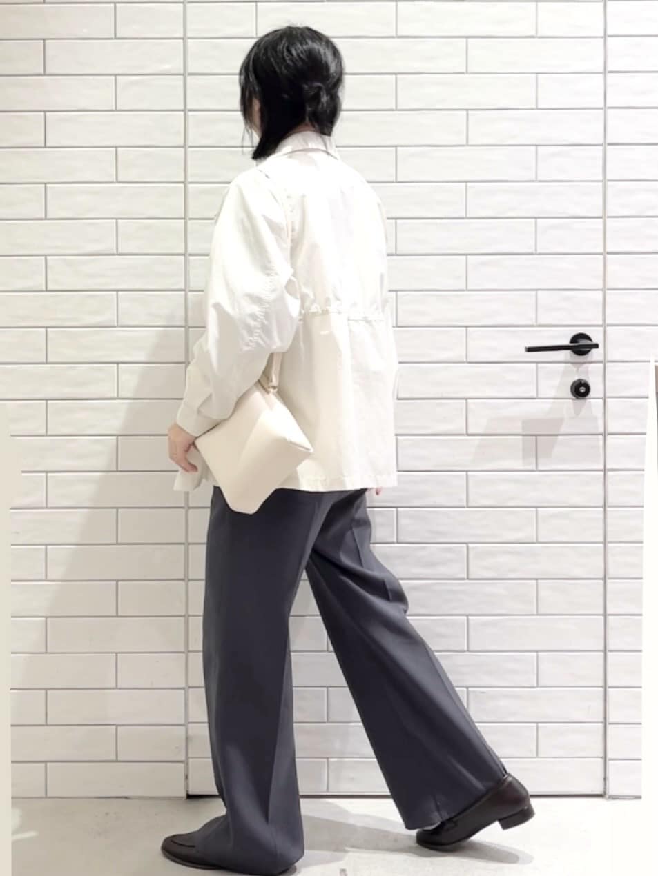 しおりさんの「OPAQUE.CLIP｜撥水スタンドZIPブルゾン【洗濯機OK／UVケア／花粉対応】」を使ったコーディネート