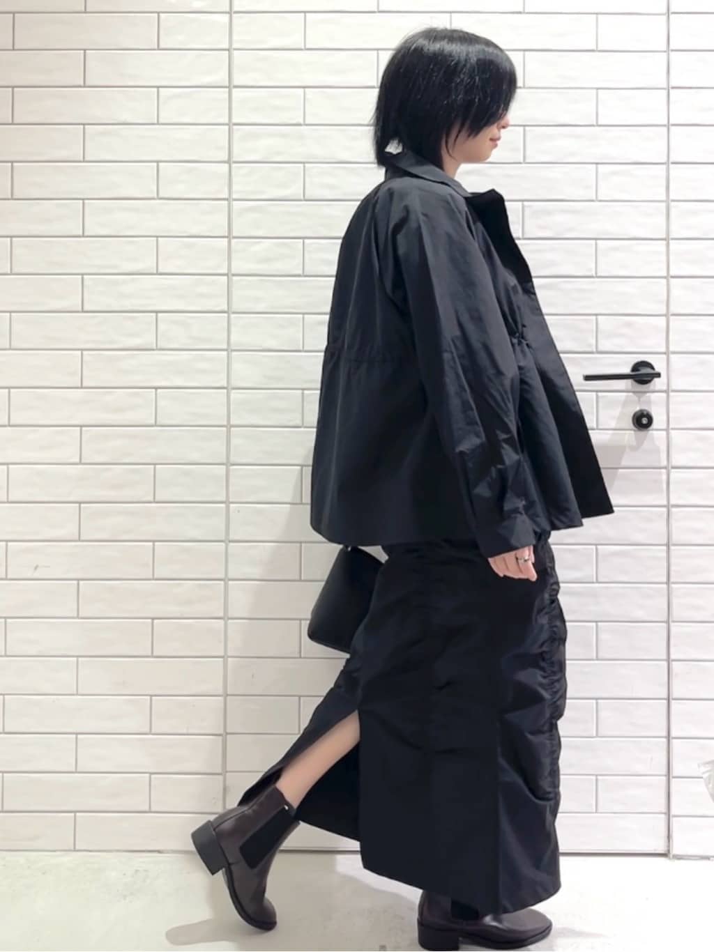 しおりさんの「OPAQUE.CLIP｜撥水スタンドZIPブルゾン【洗濯機OK／UVケア／花粉対応】」を使ったコーディネート
