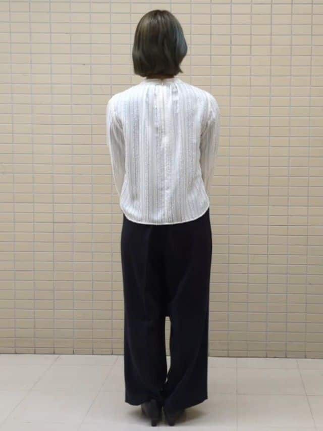 ひまりさんの「Reflect｜【セットアップ可】ストライプ柄ジャカードブラウス」を使ったコーディネート