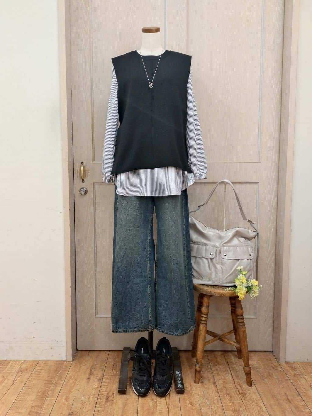 asaさんの「SHOO･LA･RUE｜ヒールアップスニーカー」を使ったコーディネート