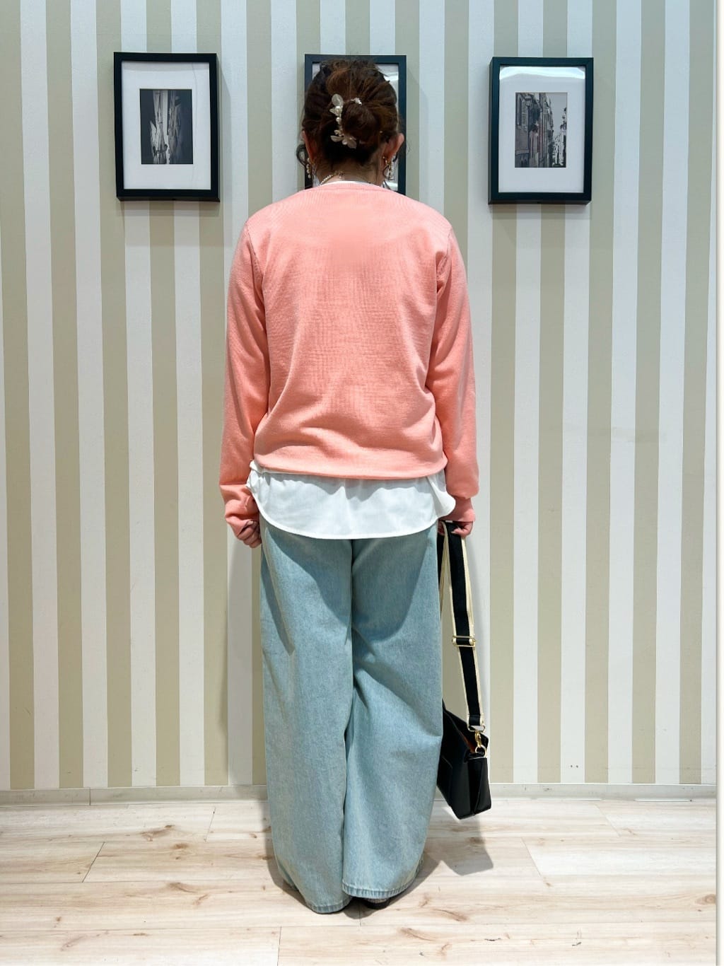 manaさんの「SHOO･LA･RUE｜【SHOO・LA・RUE DENIM/S-LL】体型カバーにも バギーデニムワイドパンツ」を使ったコーディネート