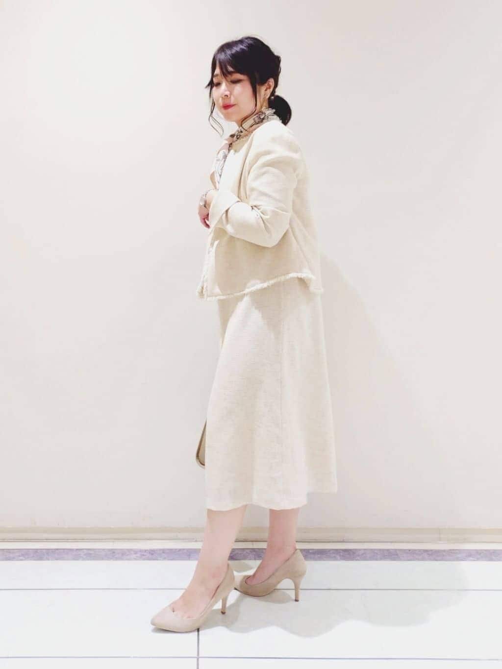 TOMOMIさんの「INDIVI｜【軽量／SETUP可能】ストレッチツイードジャケット」を使ったコーディネート
