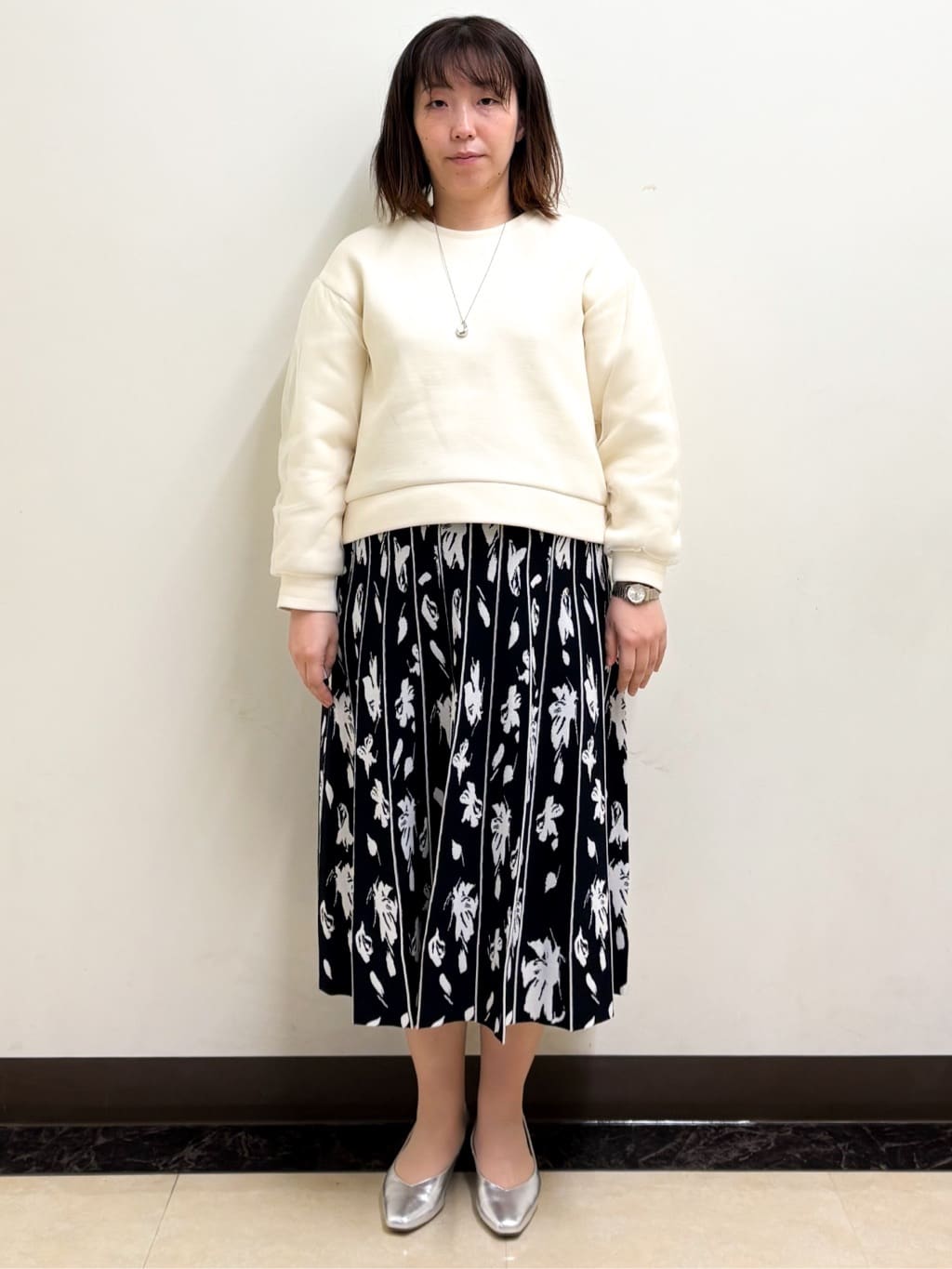 ミヨさんの「Reflect｜チュールレイヤードスリーブプルオーバー」を使ったコーディネート
