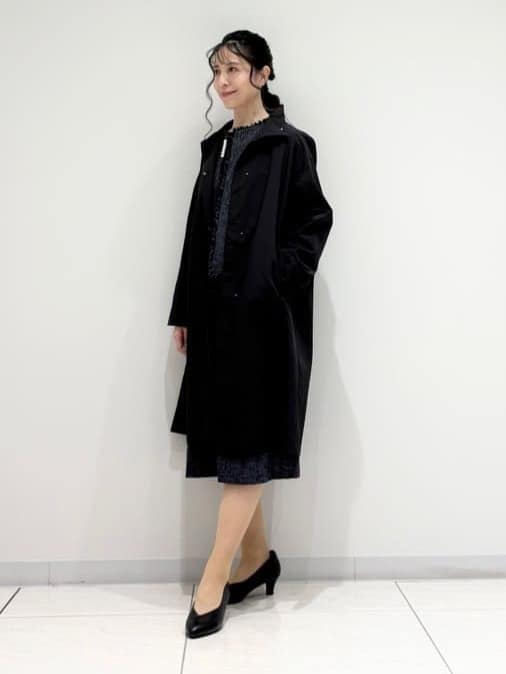 kayoさんの「INDIVI｜【撥水／軽量】ミニマル スタンドカラーコート」を使ったコーディネート