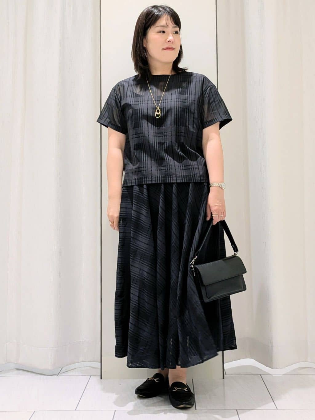 Onumaさんの「UNTITLED｜【セットアップ可/エレガント】シアーチェックTブラウス」を使ったコーディネート