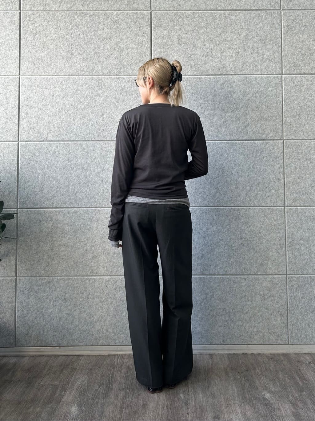 honoka Aさんの「CODE A｜turn up chic trousers」を使ったコーディネート