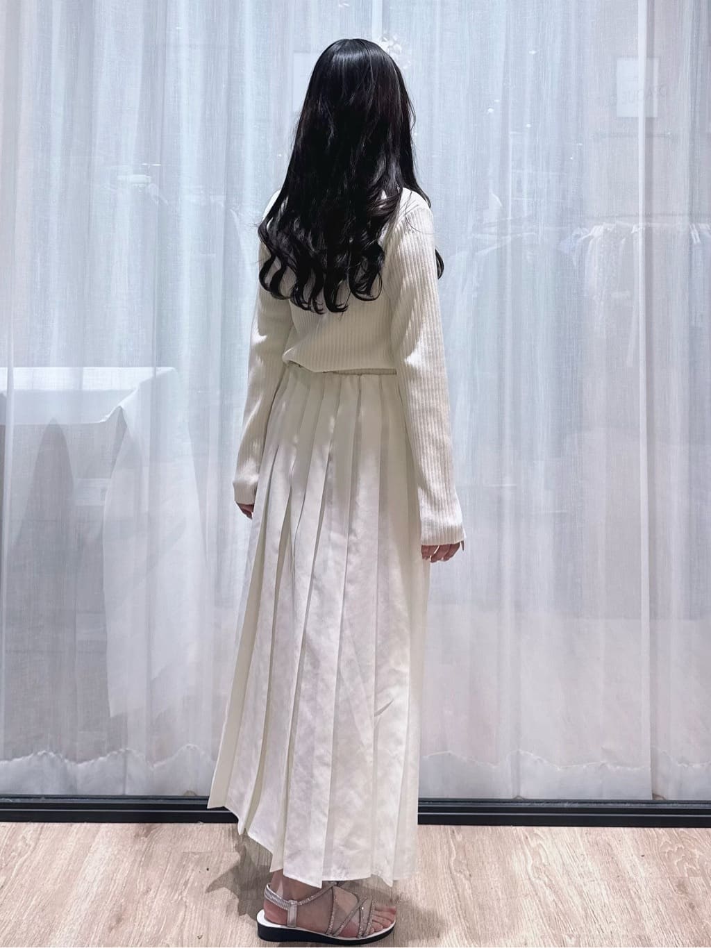 ぞうげさんの「OPAQUE.CLIP｜ポロ衿ホック使いリブニットカーディガン【洗濯機OK】」を使ったコーディネート