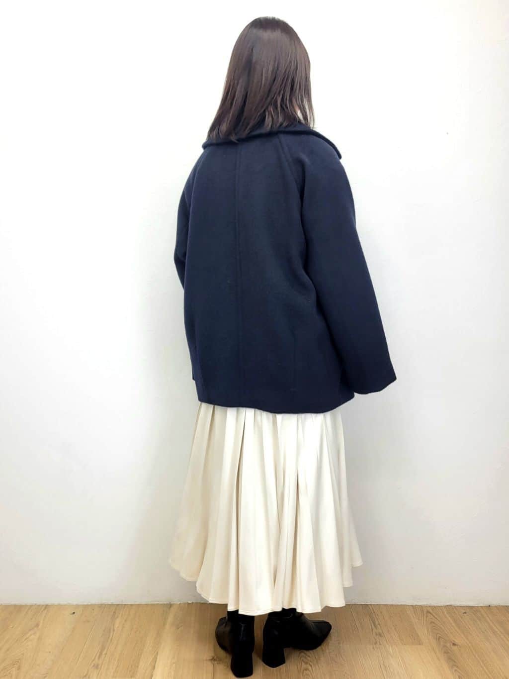LISAさんの「OPAQUE.CLIP｜カシミヤブレンドウールミドルピーコート」を使ったコーディネート