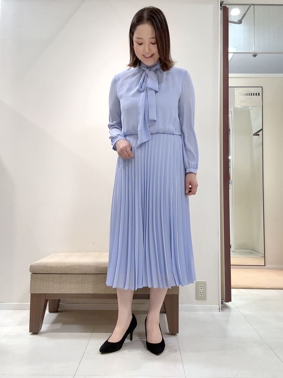 YUIさんの「UNTITLED｜◆【フォーマル/洗える】ボウタイ プリーツワンピース」を使ったコーディネート